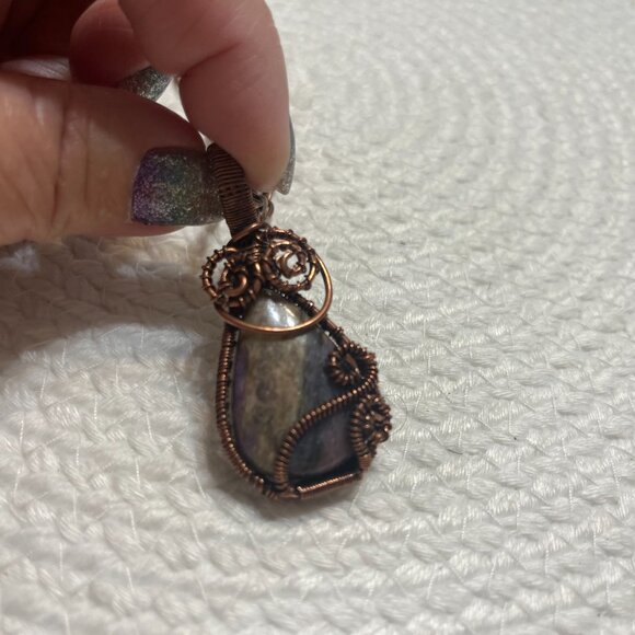 Gorgeous CHAROITE Handmade COPPER WIRE-WRAPPED Pendant/Chain #199D - Picture 2 of 3